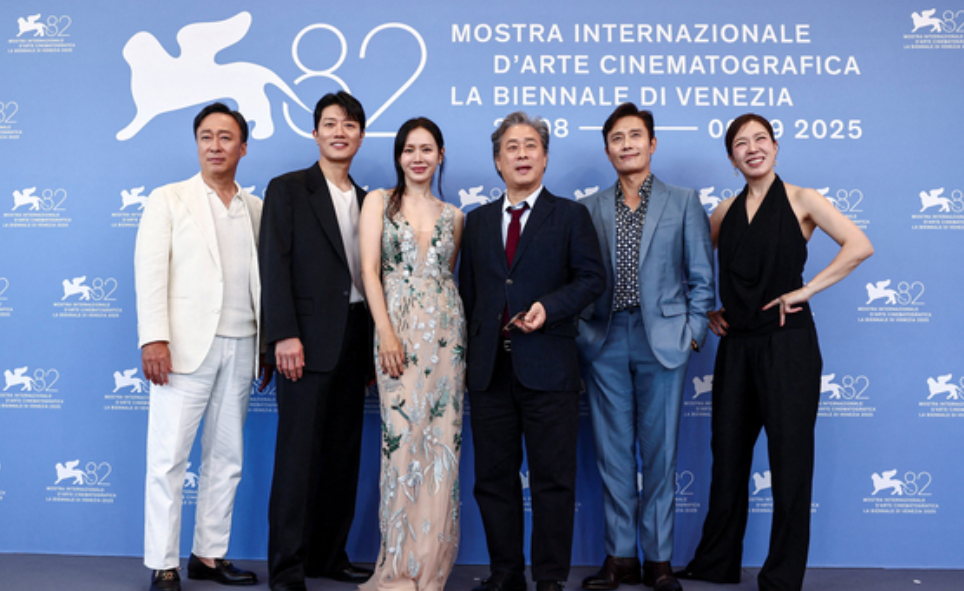 어쩔수가없다 개봉일 출연진 예고편 정보 바로가기